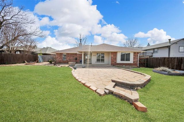 713 Gyrfalcon Drive, Norman, OK 73072