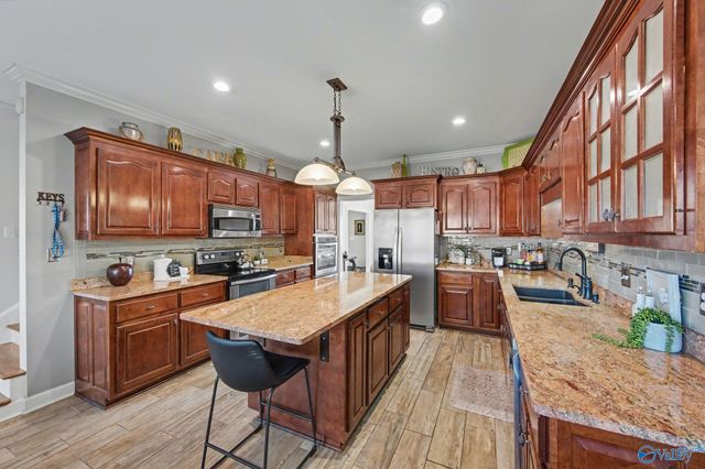 100 Thomas Woods Court, Huntsville, AL 35806