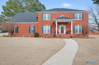 100 Thomas Woods Court, Huntsville, AL 35806
