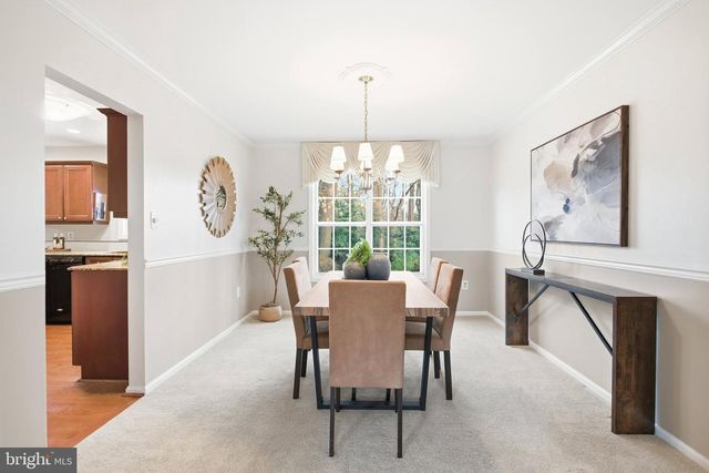 5062 QUEENS WOOD DR, Burke, VA 22015