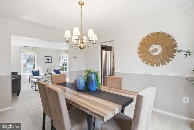 5062 QUEENS WOOD DR, Burke, VA 22015