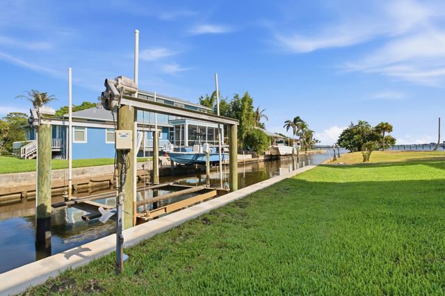 2534 SW CONCH COVE Lane, Palm City, FL 34990