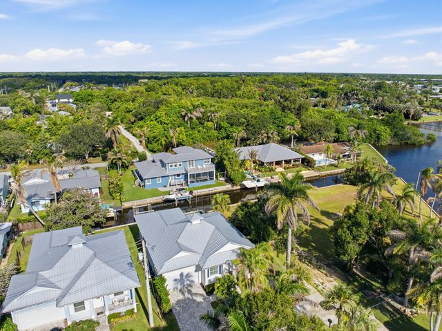 2534 SW CONCH COVE Lane, Palm City, FL 34990