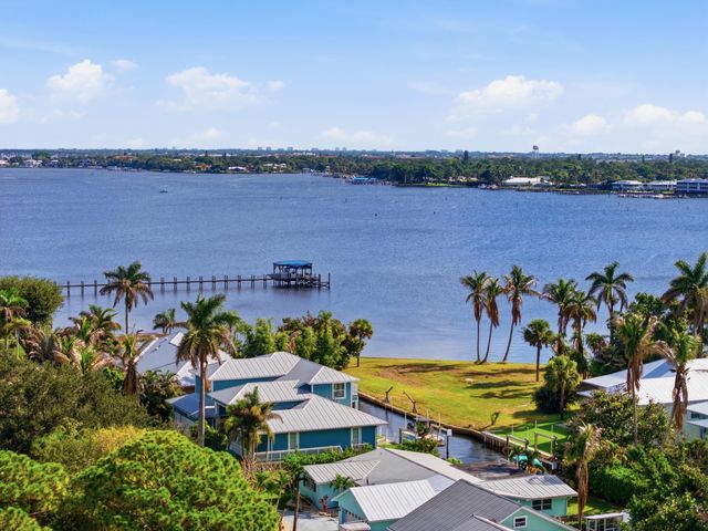 2534 SW CONCH COVE Lane, Palm City, FL 34990