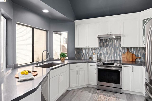 2609 Meadow Crest Court, Richmond, CA 94806