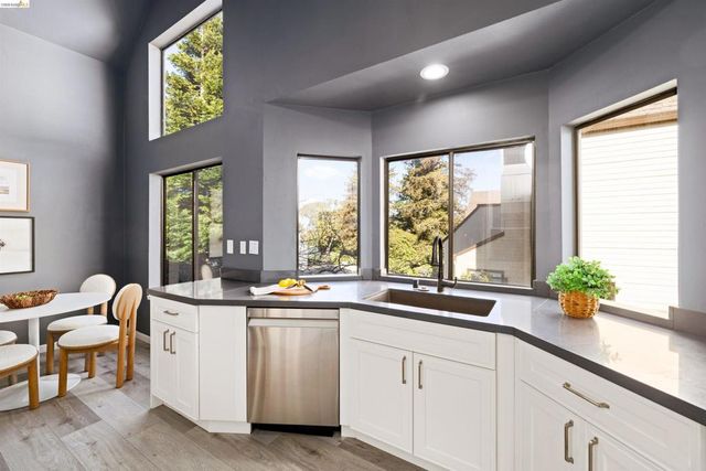 2609 Meadow Crest Court, Richmond, CA 94806