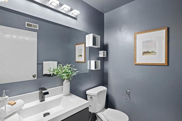 2609 Meadow Crest Court, Richmond, CA 94806