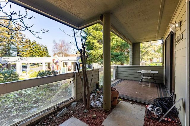 2609 Meadow Crest Court, Richmond, CA 94806