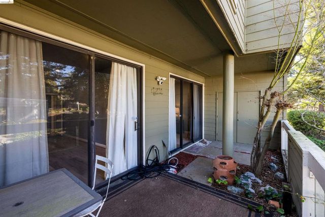 2609 Meadow Crest Court, Richmond, CA 94806