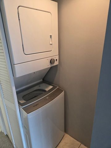 2754 N Hampden Court 1407, Chicago, IL 60614