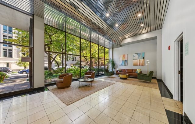 2754 N Hampden Court 1407, Chicago, IL 60614