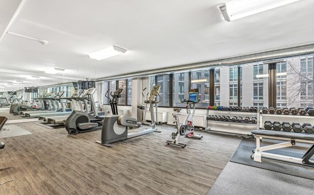 2754 N Hampden Court 1407, Chicago, IL 60614