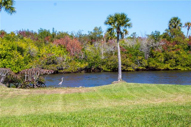 2800 Indian River Boulevard 8M, Vero Beach, FL 32960