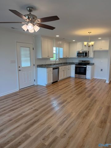 12604 Sommers Road, Athens, AL 35611