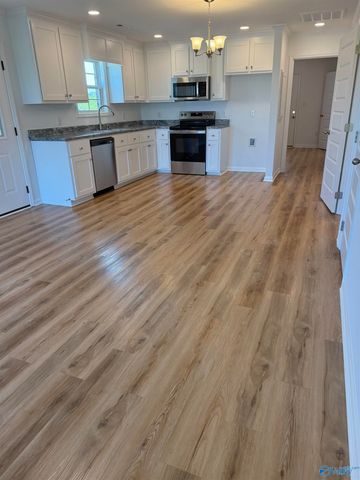 12604 Sommers Road, Athens, AL 35611