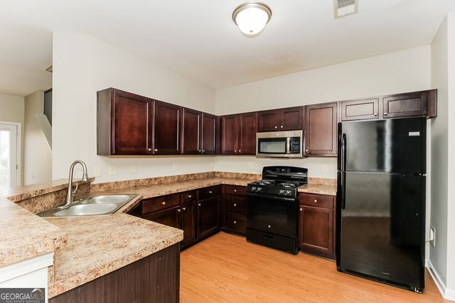 480 Hill Crest Circle, Hiram, GA 30141