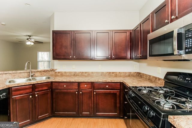 480 Hill Crest Circle, Hiram, GA 30141