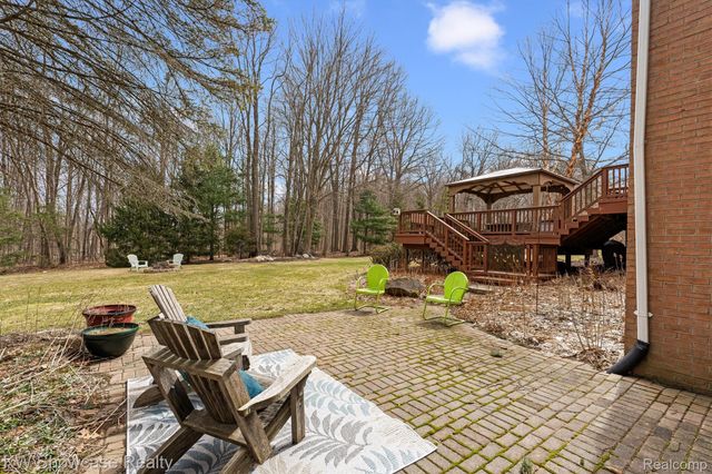 7489 Wyngate Drive, Independence Charter Township, MI 48348