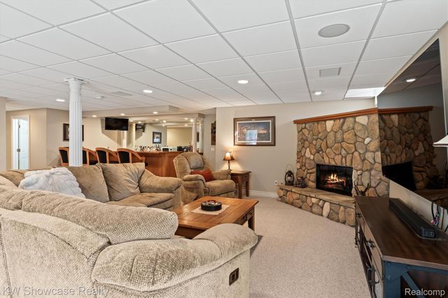 7489 Wyngate Drive, Independence Charter Township, MI 48348