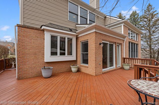 7489 Wyngate Drive, Independence Charter Township, MI 48348