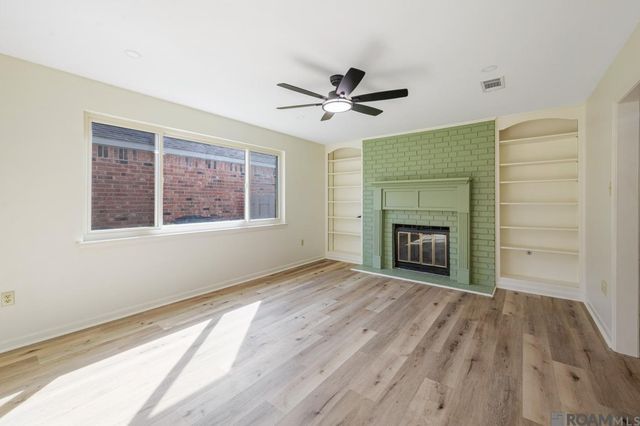 15521 Summerwood Ave, Baton Rouge, LA 70817