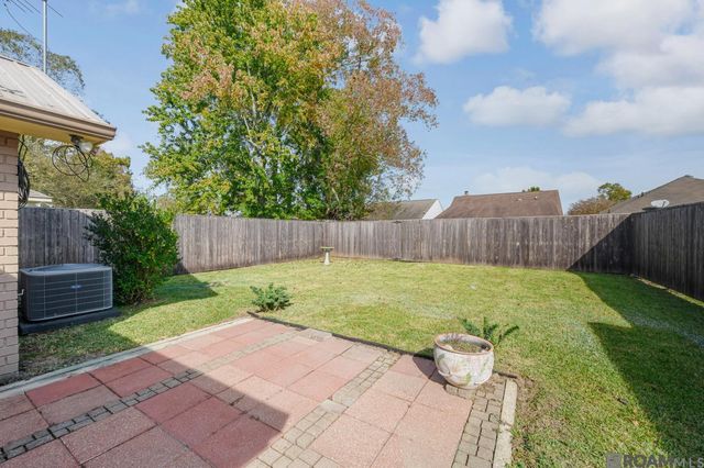 15521 Summerwood Ave, Baton Rouge, LA 70817