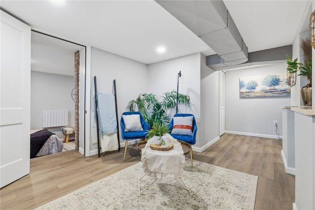 32 Fernwood Ave, Mt Lebanon, PA 15228