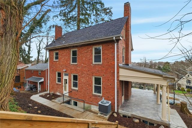 32 Fernwood Ave, Mt Lebanon, PA 15228