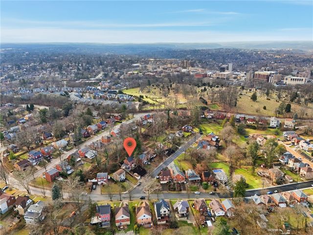 32 Fernwood Ave, Mt Lebanon, PA 15228