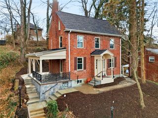 32 Fernwood Ave, Mt Lebanon, PA 15228