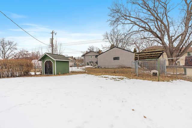 2243 Edgebrook Avenue, Saint Paul, MN 55119