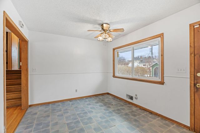 2243 Edgebrook Avenue, Saint Paul, MN 55119