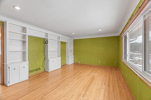 2243 Edgebrook Avenue, Saint Paul, MN 55119