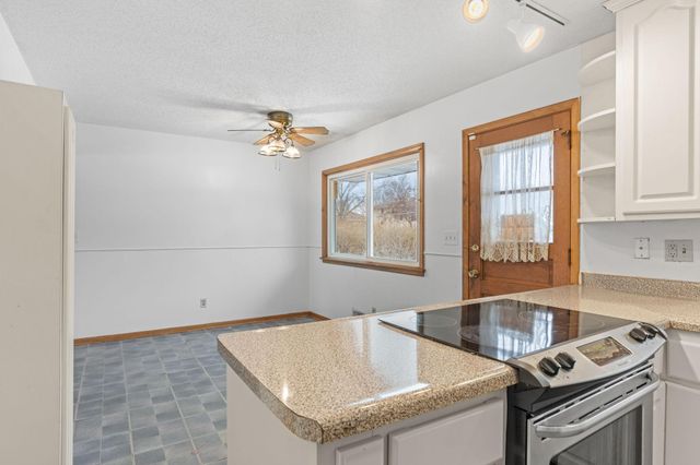 2243 Edgebrook Avenue, Saint Paul, MN 55119