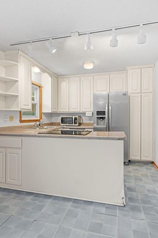 2243 Edgebrook Avenue, Saint Paul, MN 55119