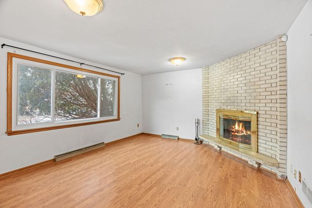 2243 Edgebrook Avenue, Saint Paul, MN 55119