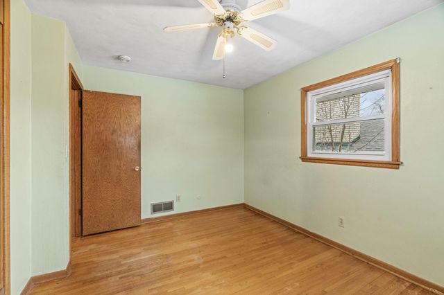 2243 Edgebrook Avenue, Saint Paul, MN 55119