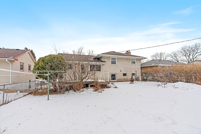 2243 Edgebrook Avenue, Saint Paul, MN 55119