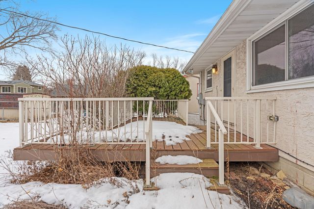 2243 Edgebrook Avenue, Saint Paul, MN 55119