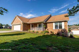 1903 Star Dust Way, Walland, TN 37886