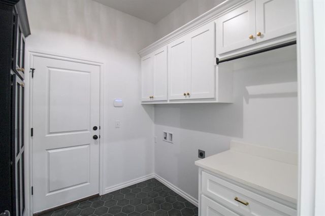 130 Mountain Laurel Way, Noble, OK 73068
