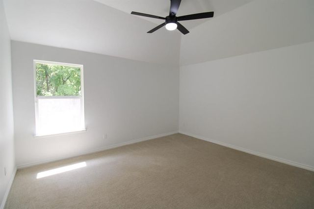 130 Mountain Laurel Way, Noble, OK 73068