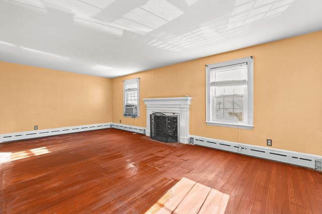 18 Sagamore Rd, Brockton, MA 02301