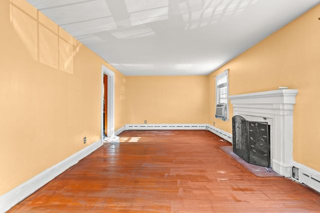 18 Sagamore Rd, Brockton, MA 02301