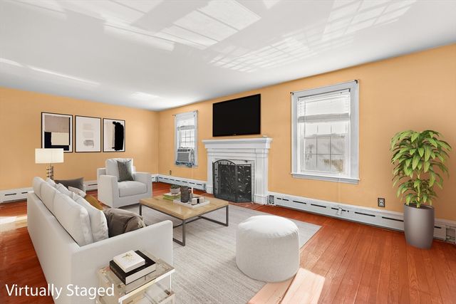 18 Sagamore Rd, Brockton, MA 02301