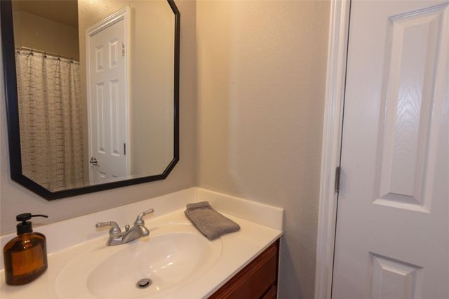 3109 Goldenoak CIR, Round Rock, TX 78681