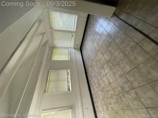 23275 Berg Road, Southfield, MI 48033