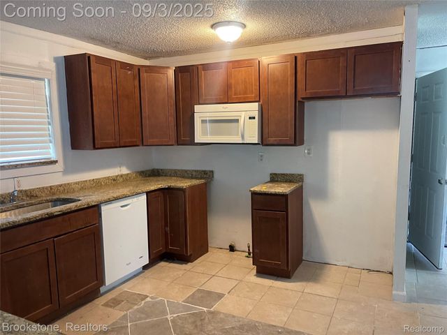 23275 Berg Road, Southfield, MI 48033