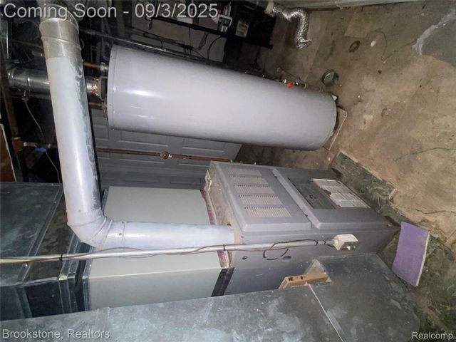 23275 Berg Road, Southfield, MI 48033