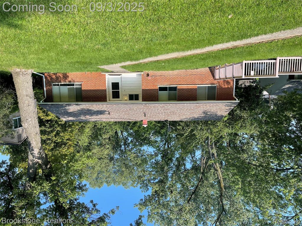 23275 Berg Road, Southfield, MI 48033